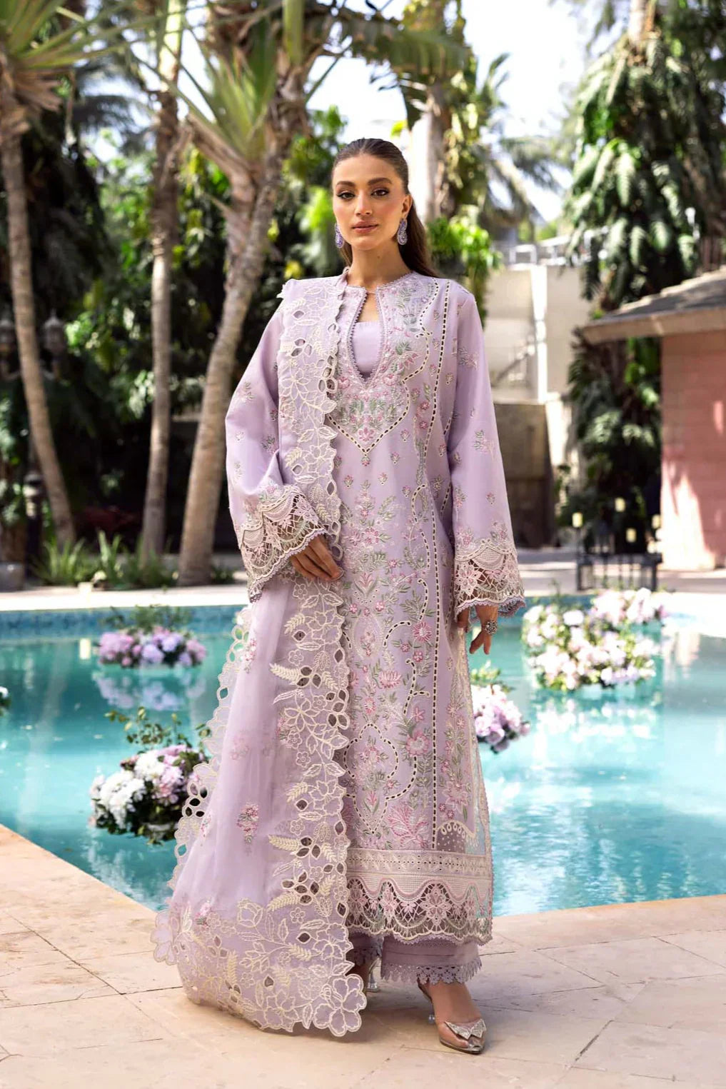 Akbar Aslam - Unstitched  3PC Luxury Lawn Embroidered Suit - SNW - 1141