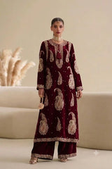 Ethnc  - Unstitched 3PC Luxury Velvet Embroidered Suit - SNW-7128