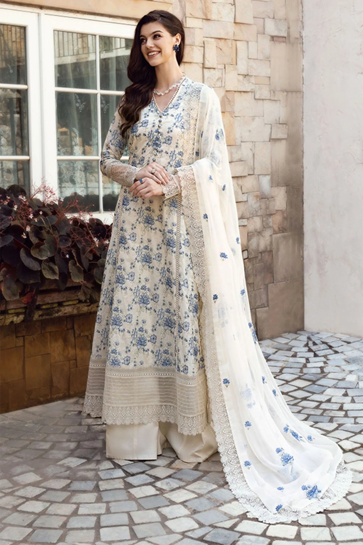 Bareeze- Unstitched 3PC Luxury Lawn Embroidered Suit - SNW-5115