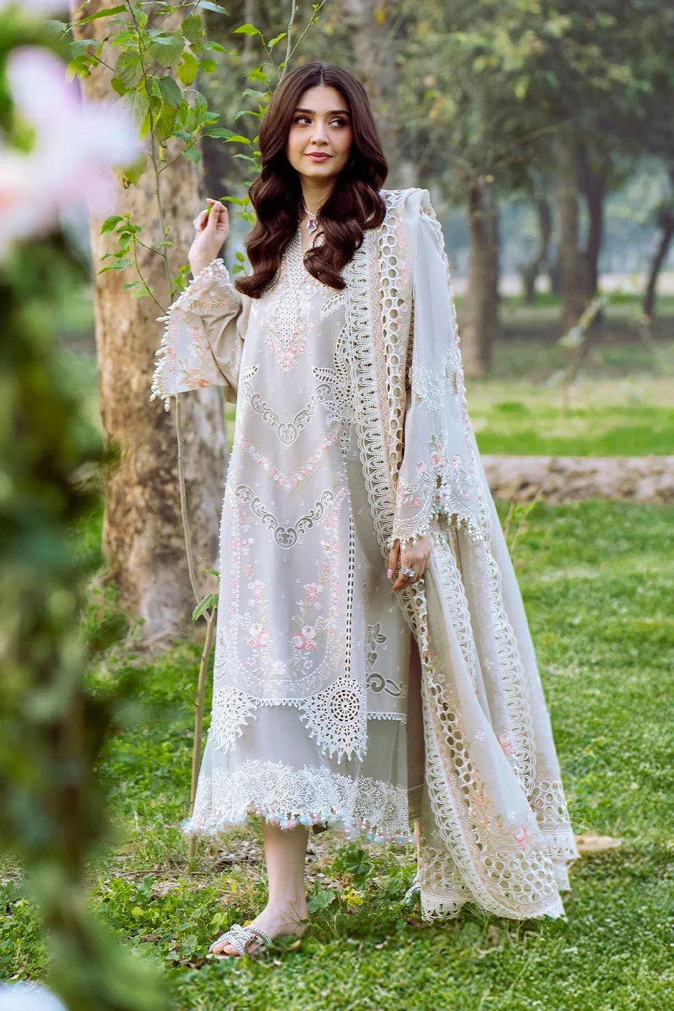 BIN ILYAS - Unstitched 3PC Luxury Lawn Embroidered Suit - SNW-1196