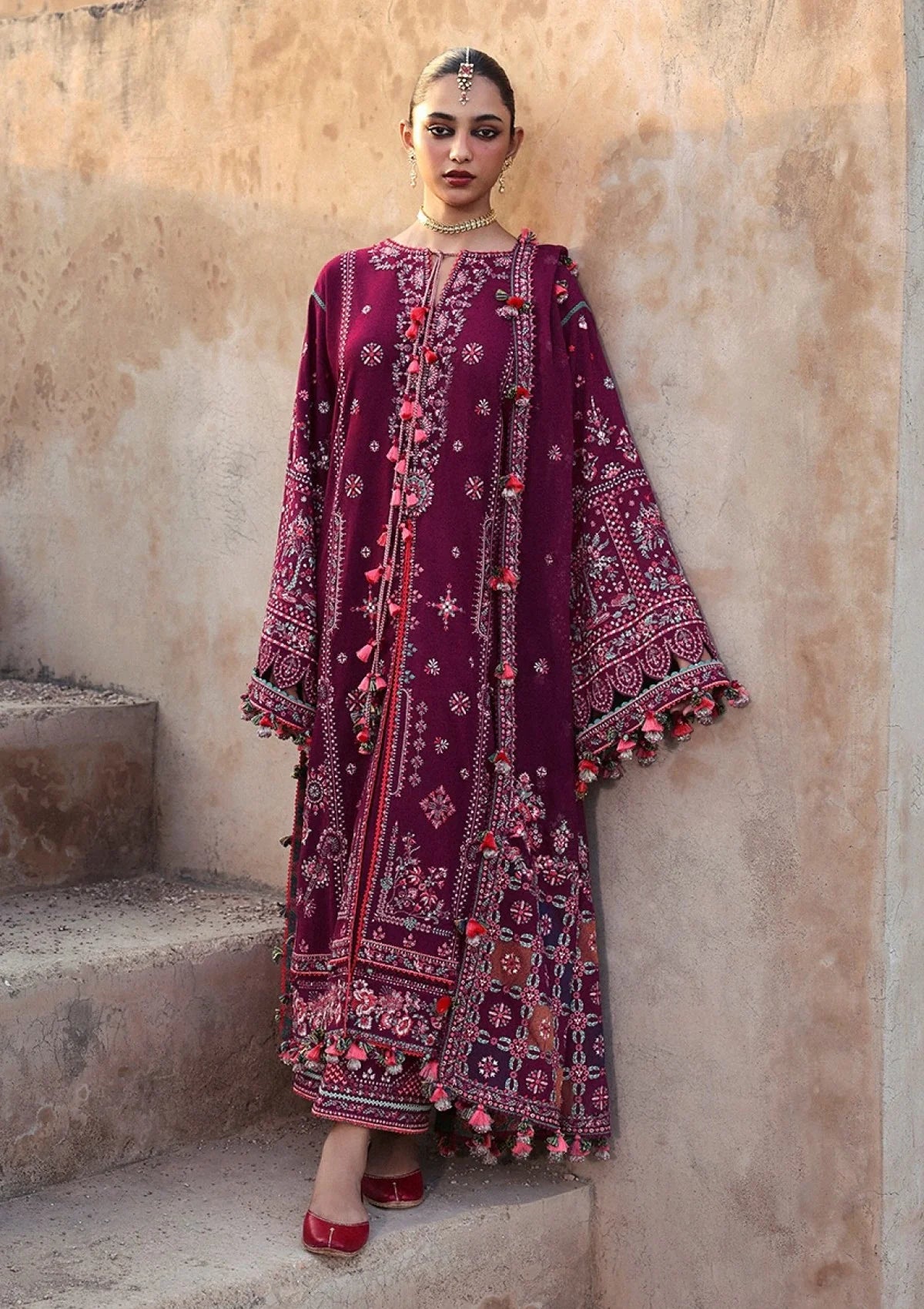 Hussain Rehar - Unstitched 3PC Luxury Lawn Embroidered Suit - SNW-1151