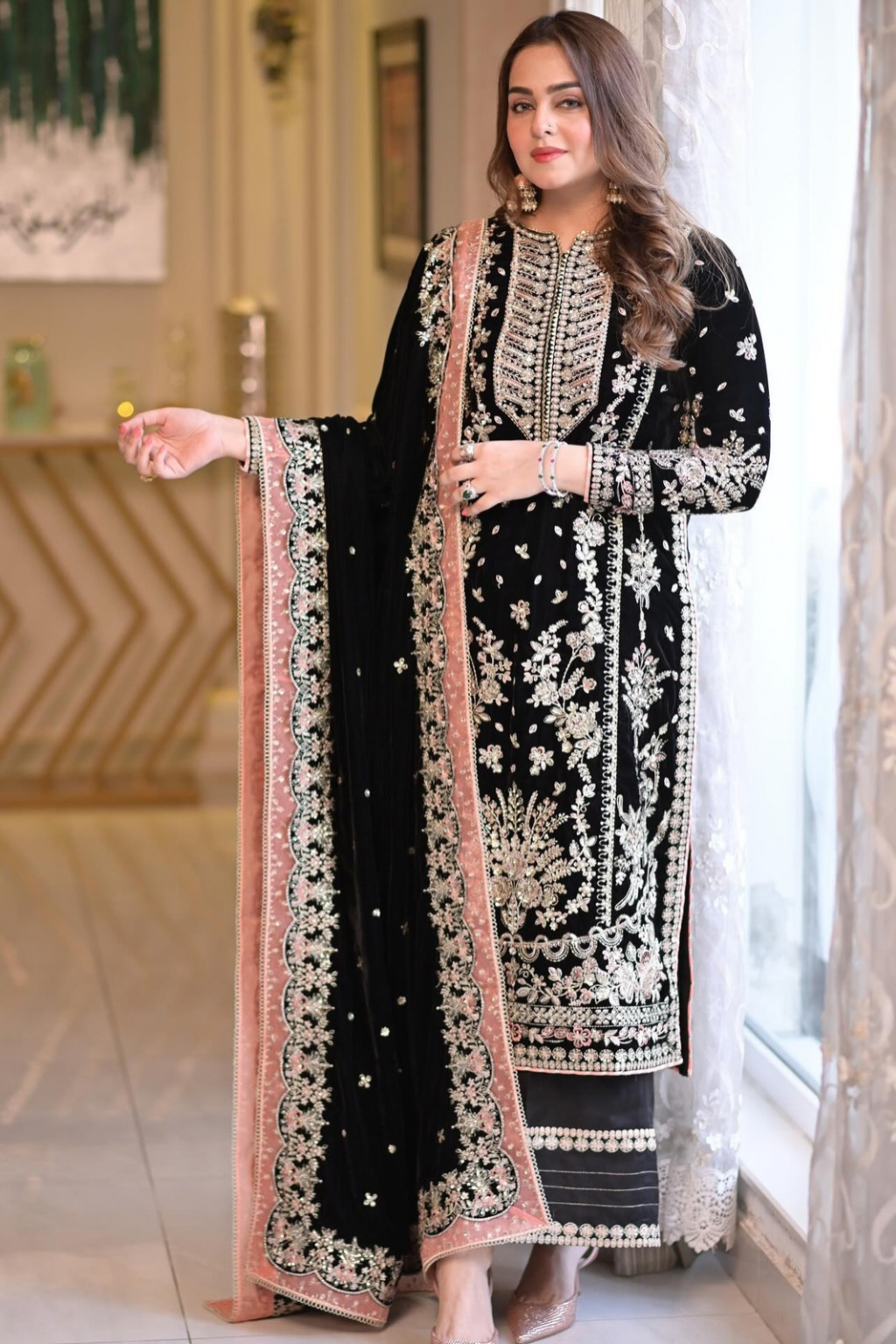 Aneelas - Unstitched 3PC Luxury Velvet Embroidered Suit - SNW-7147