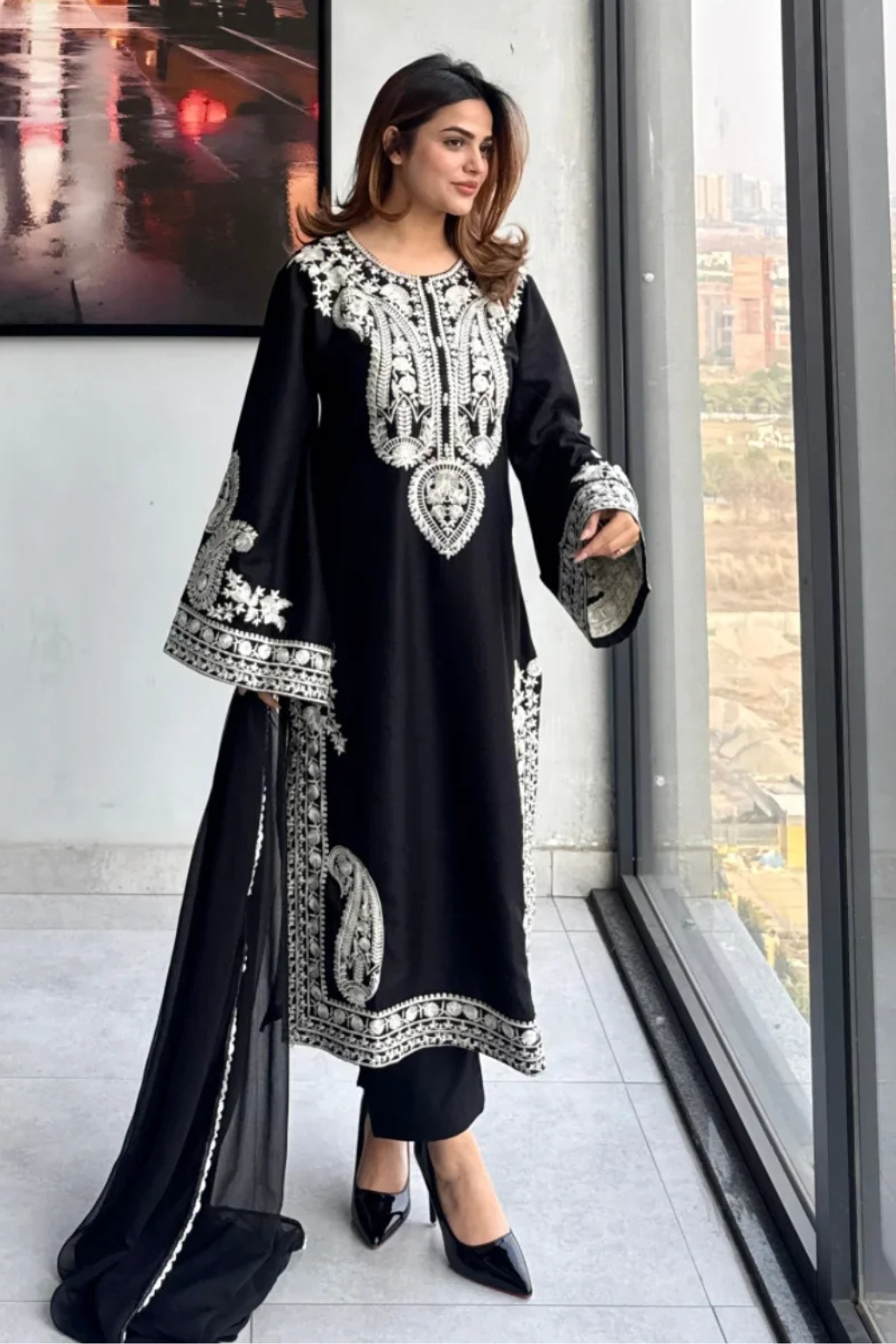 Mirana - Unstitched 3PC Luxury Lawn Embroidered Suit - SNW - 5121